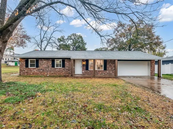 128 Janey Ln, Pacific, MO 63069