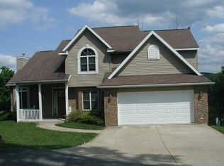 4003 Shadybrook Cir, Morgantown, WV 26508