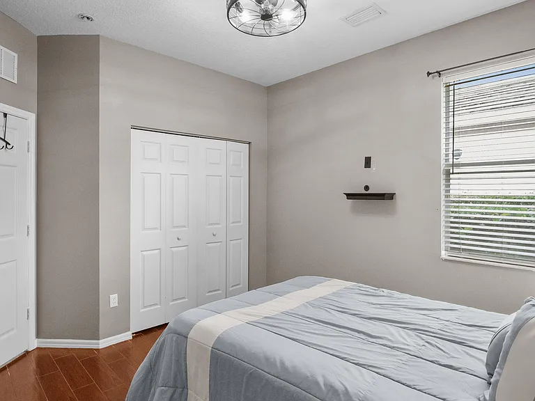 222 SW Manatee Springs Way — Photo 14