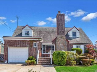 60 Law St, Valley Stream, NY 11580