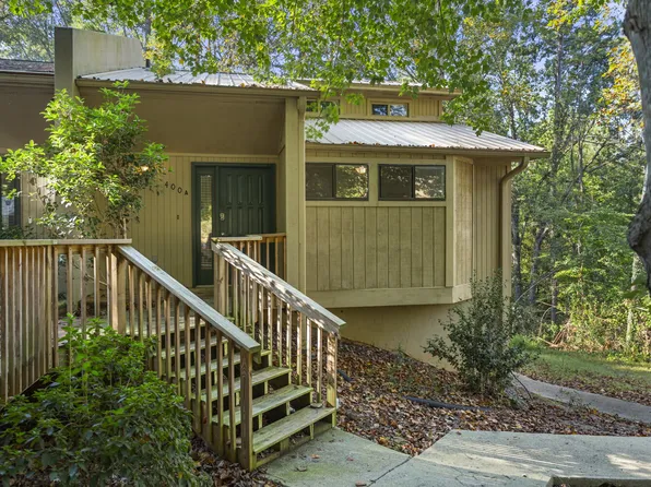 400 Foxfire Ct #A, Seneca, SC 29672