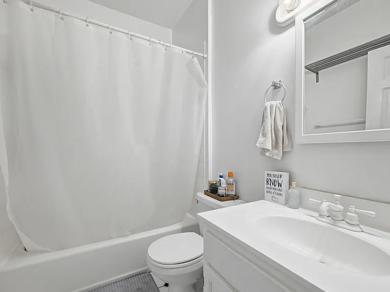 717 Copeland St — Photo 14