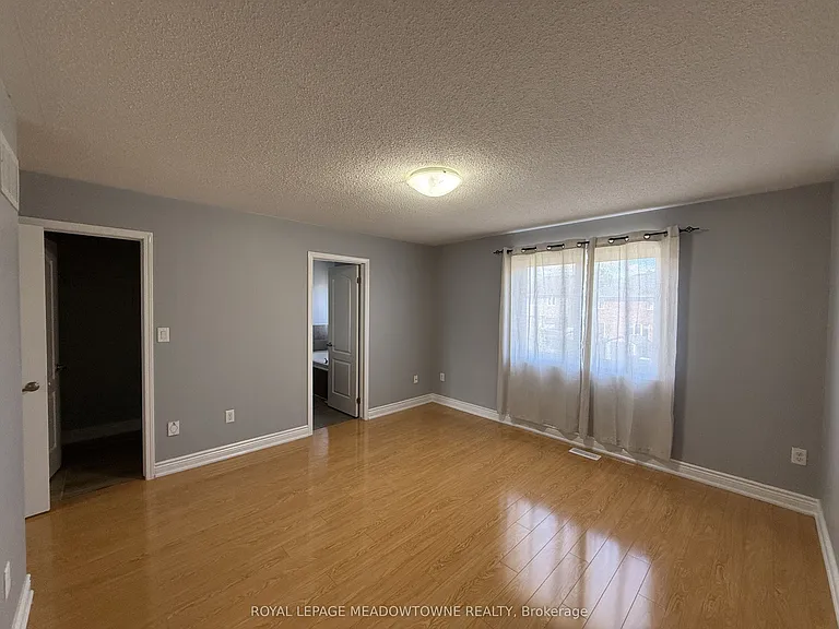 45 Bleasdale Ave — Photo 16