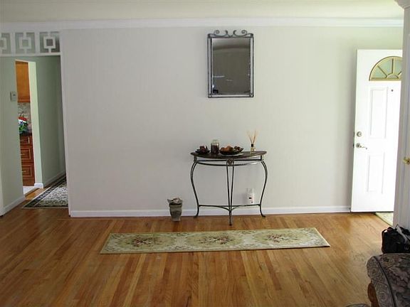 5th image of 3160 Hilary Dr
