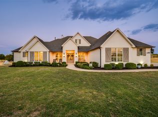 2600 New Hope Rd, Crossroads, TX 76227