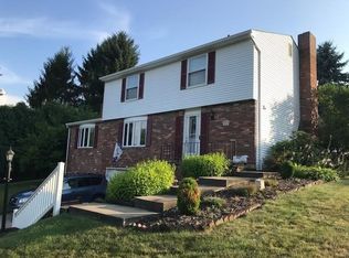 450 Oaklawn Dr, Pittsburgh, PA 15241