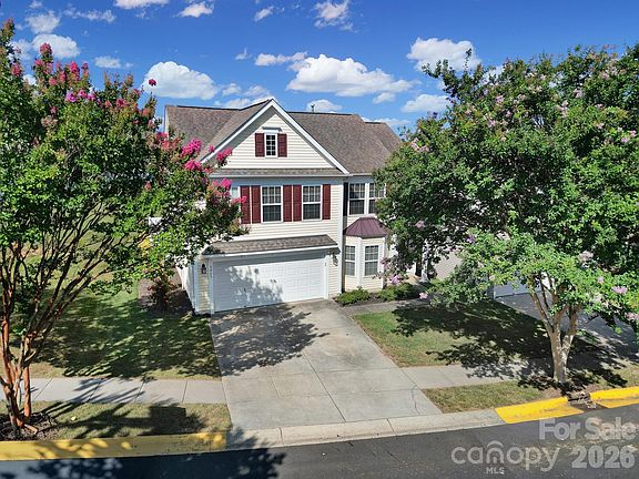 3rd image of 4041 Abbottsbury Dr