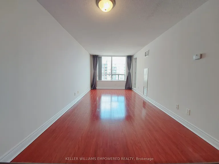 48 Suncrest Blvd #803 — Photo 9