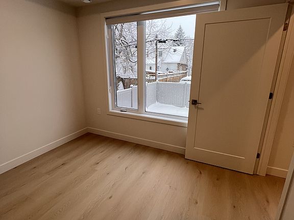 5th image of 79 Marquette Ave #4