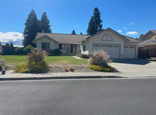 200 Willow Green Way, Vacaville, CA 95687