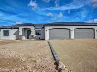 42805 N 7th Ave, New River, AZ 85087