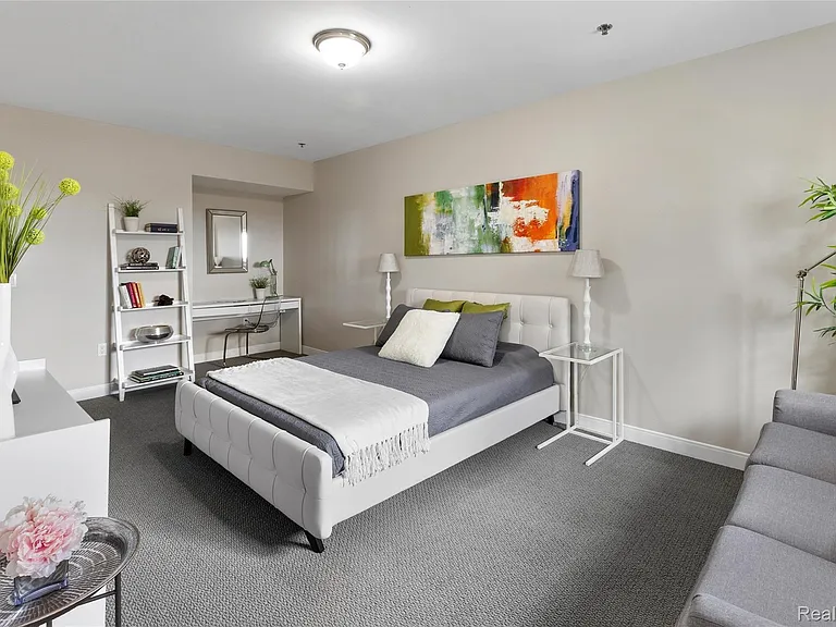 525 W Lafayette Blvd #21B — Photo 25