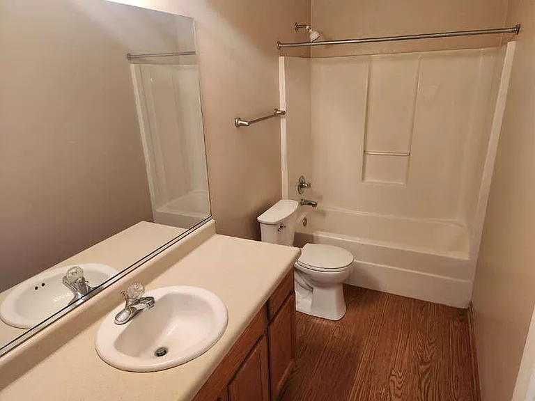 1022 10th Ave NW — Photo 14