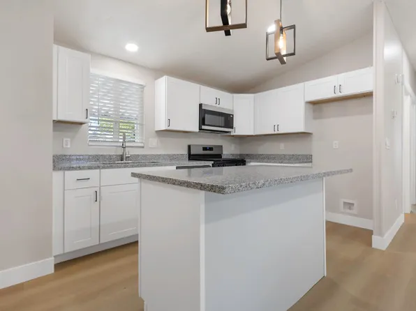 96 Barrington Way, Layton, UT 84041