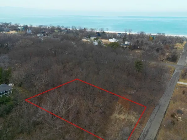 1040 N Wells St, Gary, IN 46403