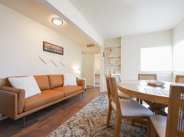 1604 N Municipal Dr, Farmington, NM 87401