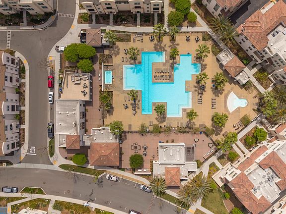 3rd image of 5145 Calle Sandwaves Unit 22