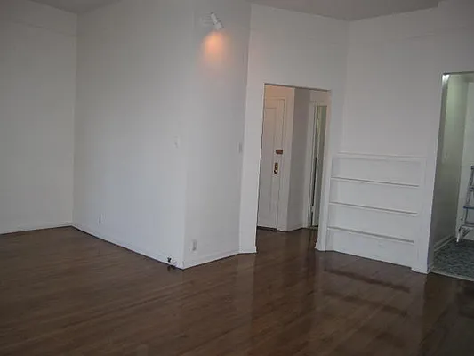 Rented by JK Dansar Corp | media 39