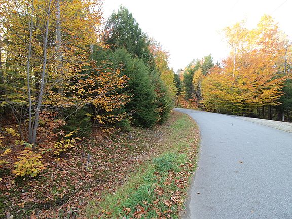 4th image of 32 Londonderry Lane