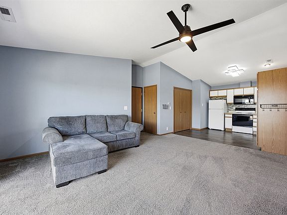 4th image of 4525 1st Ave SW Unit 10