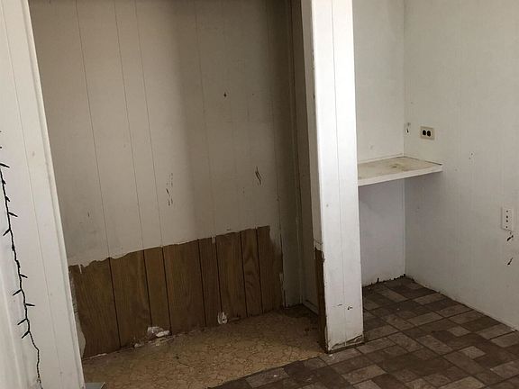 5th image of 2703 E Saguaro Dr