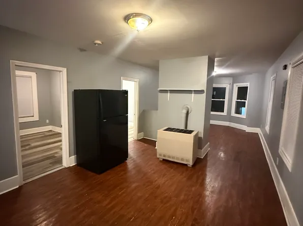 16 Warren St #2, New Bedford, MA 02744