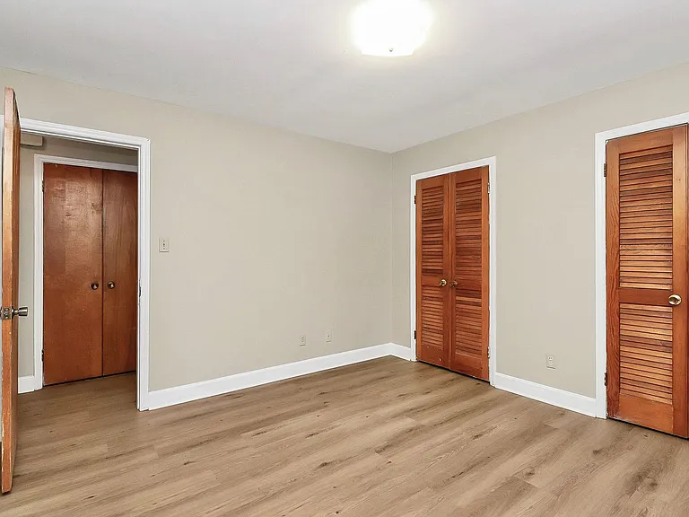 3728 Dresden Dr E — Photo 14