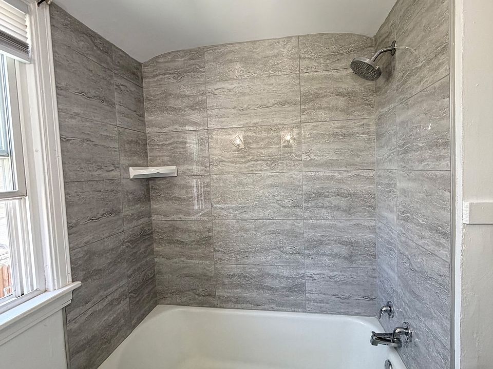 1st image of 805 Perkinswood Blvd SE