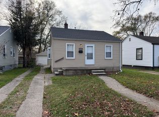 18792 Kenosha St, Harper Woods, MI 48225