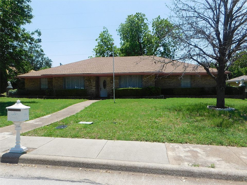1st image of 1030 Hunters Creek Dr