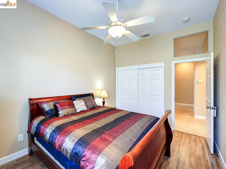 4050 Pier Point — Photo 34