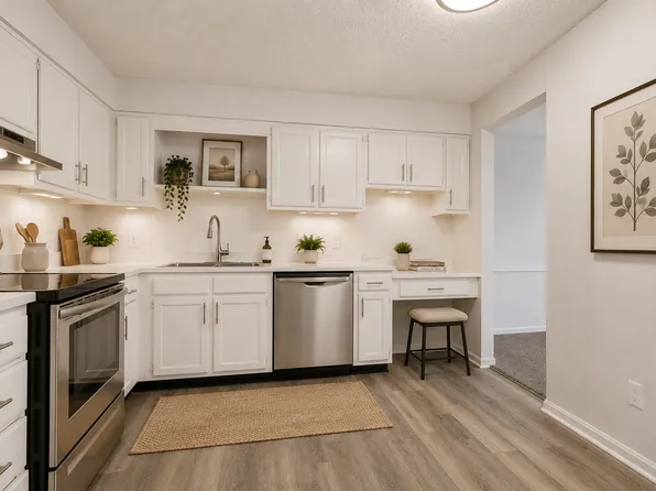 Sheffield Square, 600 Country Club Dr APT 71, New Albany, IN 47150