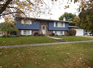 829 S Main St, Bluffton, IN 46714