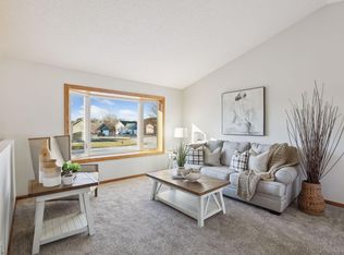 1302 Deer Haven Ct, Isanti, MN 55040