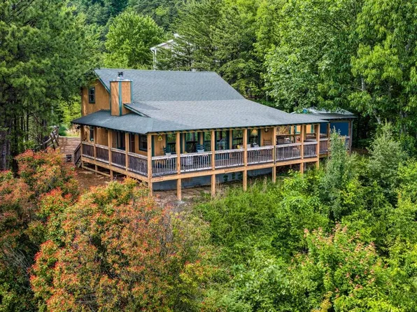 1827 Timber Ridge Way, Sevierville, TN 37876