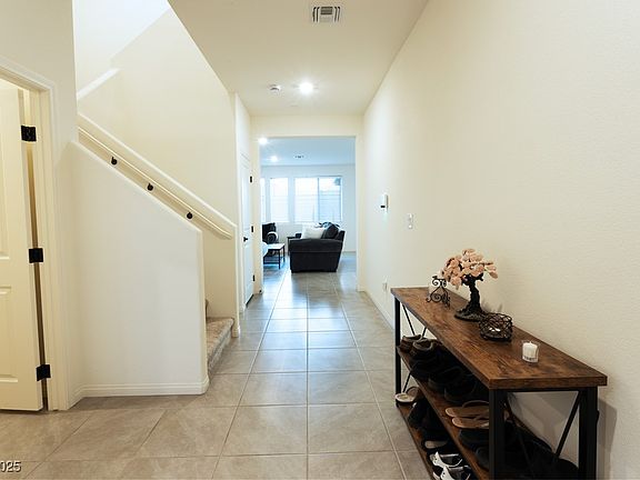 5th image of 10021 Locking Biner Ave