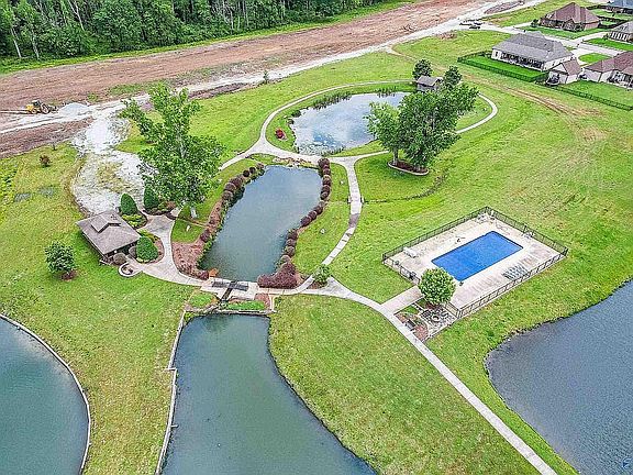 4th image of 17437 Windermere Dr
