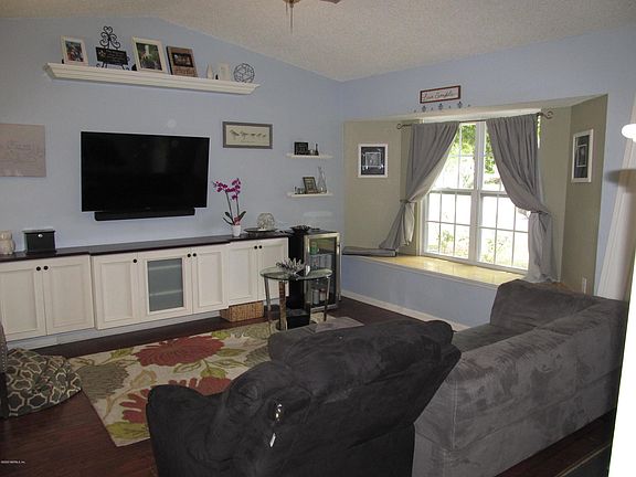 4th image of 8125 Fort Lee Trl