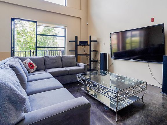 2nd image of 400 E Main St Unit 300