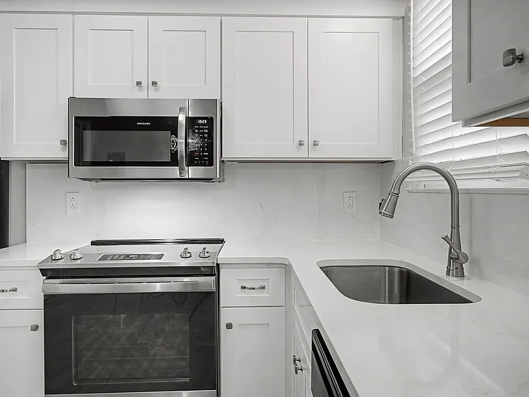 509 Alexander Dr — Photo 23