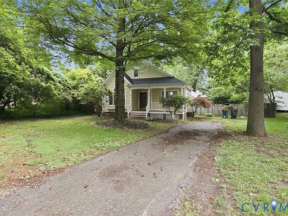 2nd image of 2121 Dresden Rd