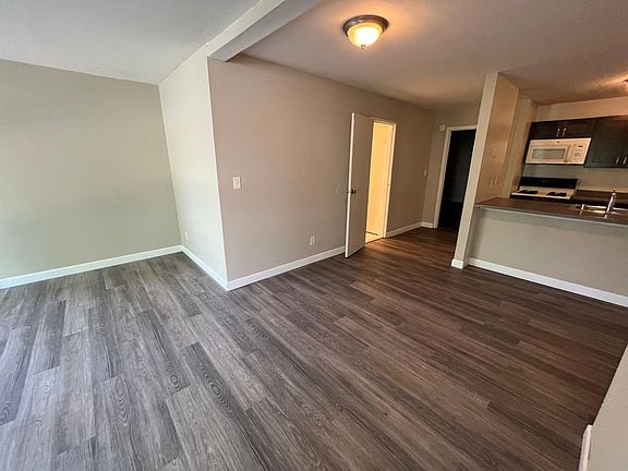 3rd image of 3438 N Oakland Ave #104