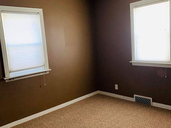 5th image of 3222 Osler Ct