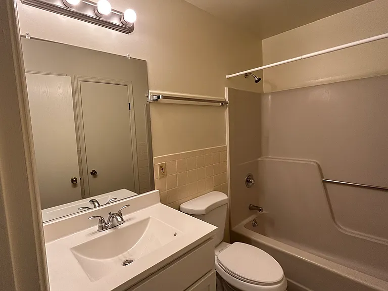 3729 Carman Rd #4 — Photo 10