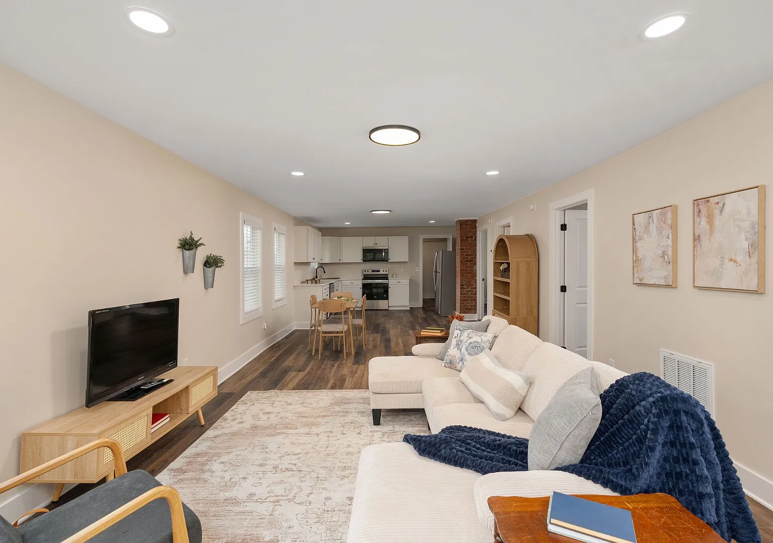 1465 Highpoint Ave — Photo 4