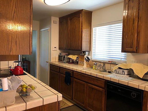 5th image of 7990 Woodlark Way