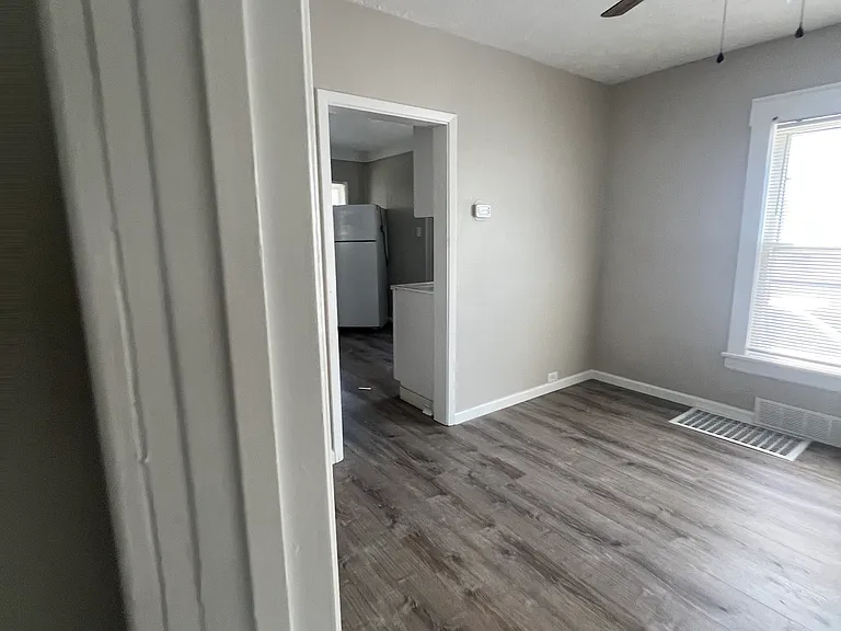 2081 W 103rd St #1 — Photo 5