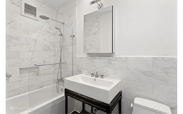 Rented by Douglas Elliman | media 4