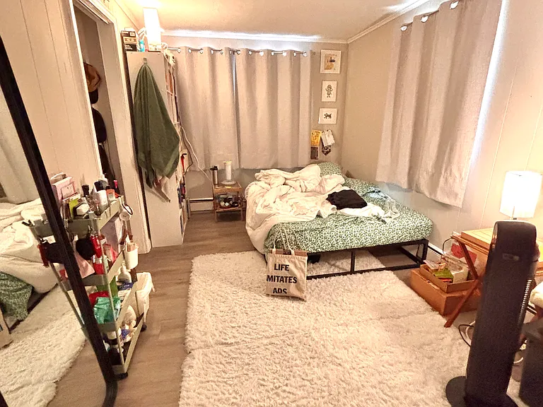 28 Hawthorne St #2 — Photo 5