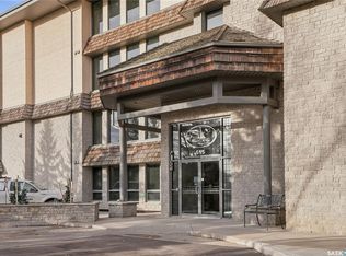 615 Saskatchewan Cres W #207, Saskatoon, SK S7M0A5